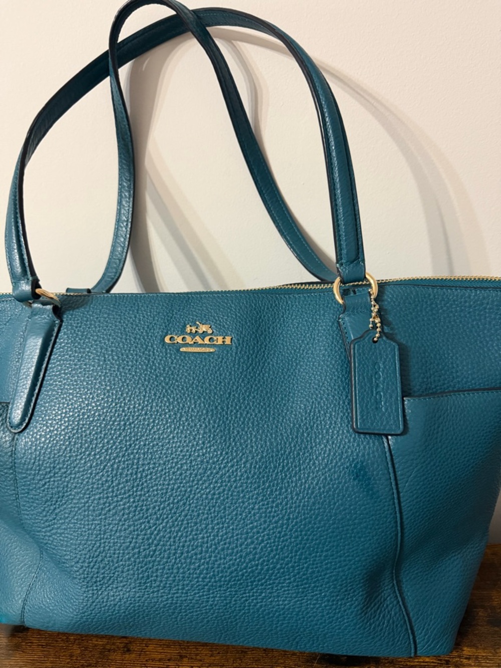Coach Teal Pebbled Leather Shoulder Tote with Gold Hardware - Picture 5 of 14